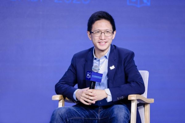 在线股票配资门户 卓驭CEO沈劭劼出席2025汽车蓝皮书论坛：有信心实现“强标”下的辅助驾驶平权